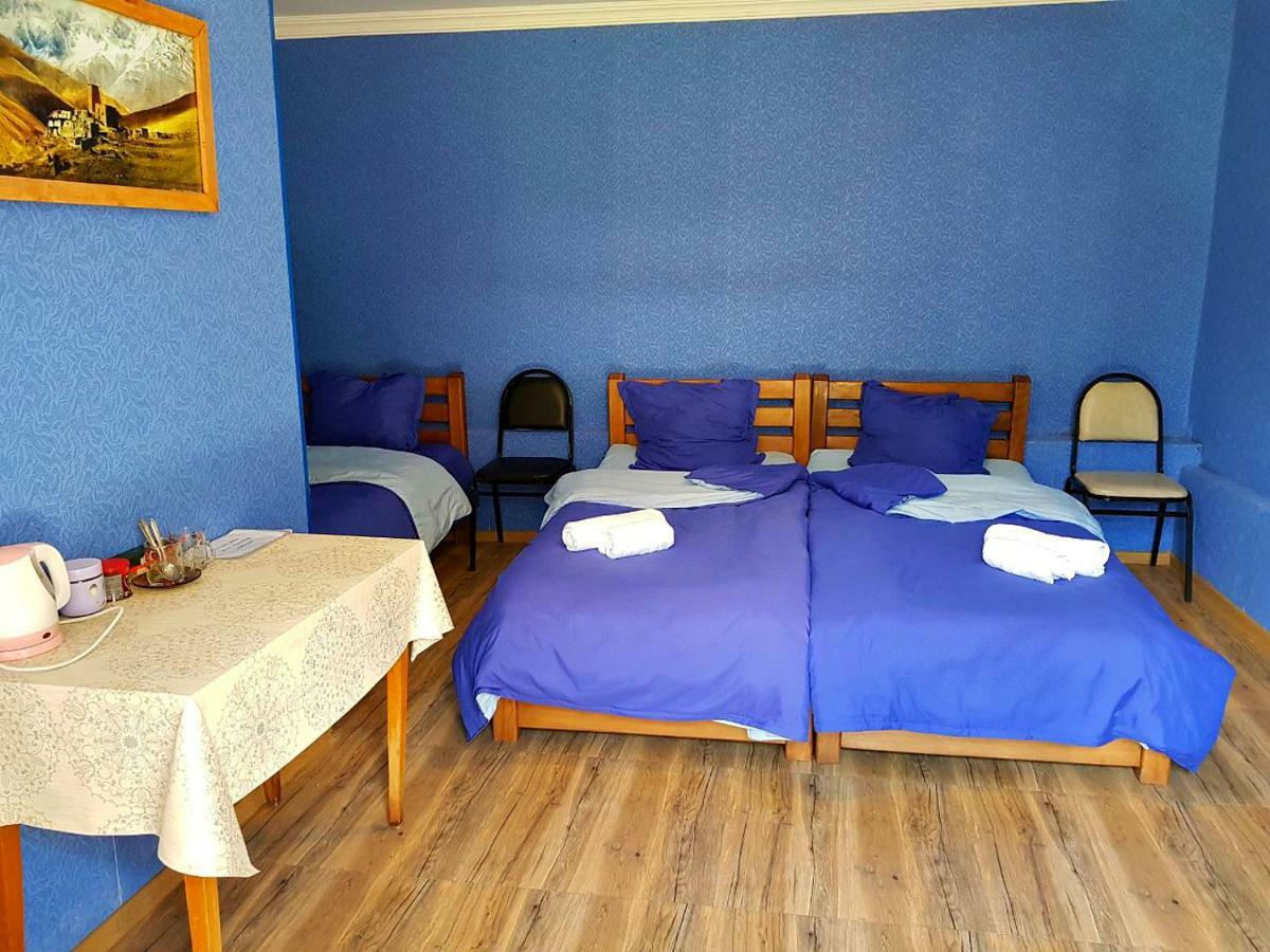 Piligrim Kazbegi Hotel Екстериор снимка